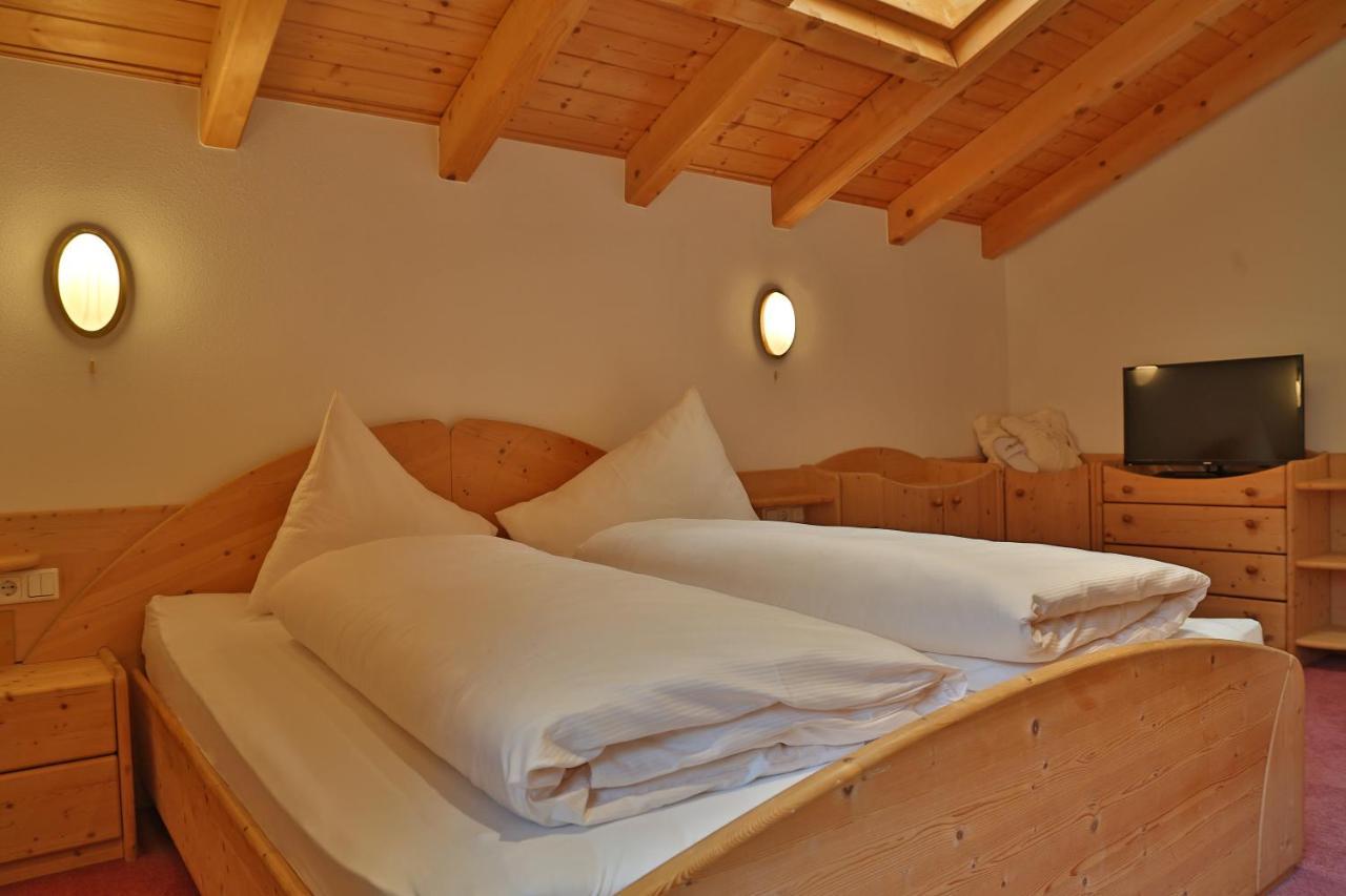 ايشجل Alp Larain B&B المظهر الخارجي الصورة